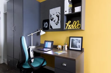 Deluxe Penthouse Studio, Beckley Point, 39 Cobourg Street, City Centre, Plymouth - Image 2