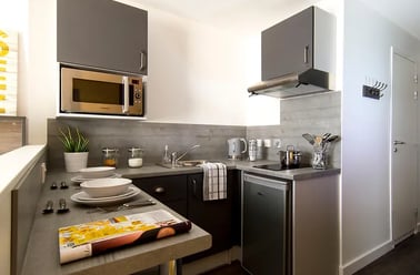 Deluxe Penthouse Studio, Beckley Point, 39 Cobourg Street, City Centre, Plymouth - Image 3