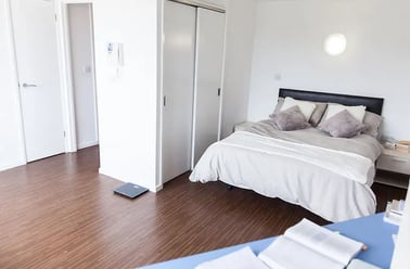 1-Bed Apartment, Holly Court, High Kingsdown, Clifton, Bristol - Image 2
