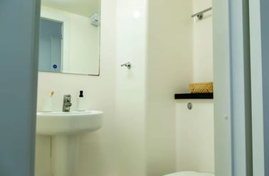 Deluxe Studio, CB1, Aston House Brookgate, City Centre, Cambridge - Image 3