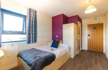 En-suite Standard, Corfe House, Pitwines Close, Central, Bournemouth - Image 2