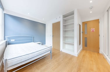 Large Double Bedded Rooms (Premium), Portland House, 102 Prince of Wales Road, City Centre, Norwich - Image 2