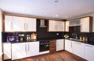 121 Fitzwilliam Street, Devonshire Green, Sheffield - Image 3
