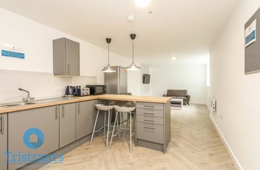 Broadgate, First Floor Ensuite - Image 2