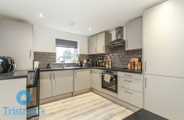 Mansfield Road, Nottingham - Image 2