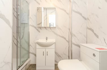 Broadgate, Ground Floor Ensuite - Image 3