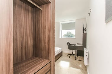 Broadgate, Ground Floor Ensuite - Image 3