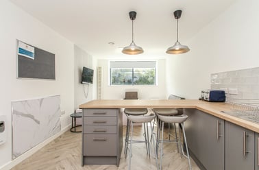 Broadgate, Beeston, Nottingham - Image 3