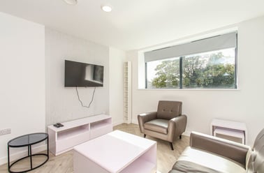 Broadgate, Beeston, Nottingham - Image 2