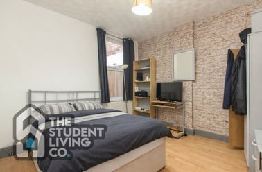 Derby Grove, Radford, Nottingham - Image 3