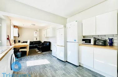 Derby Grove, Radford, Nottingham - Image 3