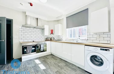 Derby Grove, Lenton - Image 3