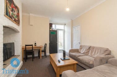 Elmsthorpe Avenue, Nottingham - Image 3