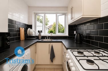 Runswick Drive, Wollaton, Nottingham - Image 2