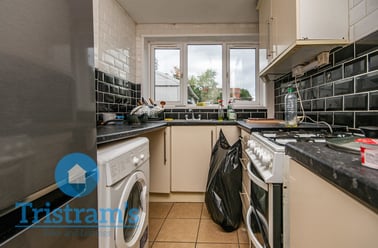 Runswick Drive, Wollaton, Nottingham - Image 3