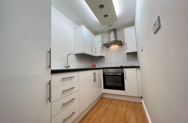 Pierrepont Road, West Bridgford, Nottingham - Image 2