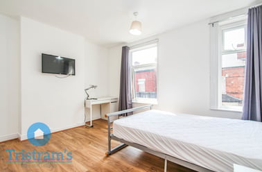 Foxhall Road, Forest Fields, Nottingham - Image 2