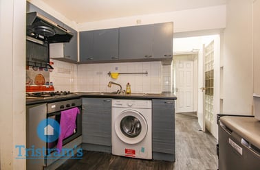Wollaton Road, Lenton, Nottingham - Image 3