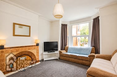 Derby Road, Lenton, Nottingham - Image 2