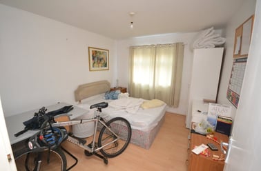 Fleming Gardens, Clifton, Nottingham - Image 2