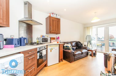Loughborough Road, West Bridgford, Nottingham - Image 3