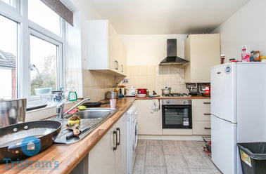 Loughborough Road, West Bridgford, Nottingham - Image 3