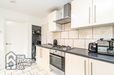 Peveril Road, Lenton Abbey, Nottingham - Image 3