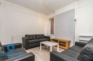 Lenton Boulevard, Nottingham - Image 2