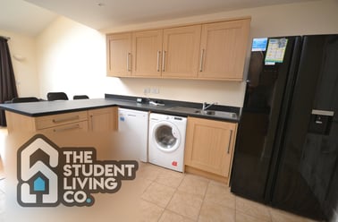 Peveril Road, Lenton Abbey, Nottingham - Image 2