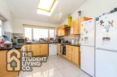 Greenfield Street, Dunkirk, Nottingham - Image 2