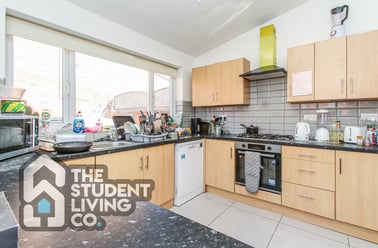 Greenfield Street, Dunkirk, Nottingham - Image 3