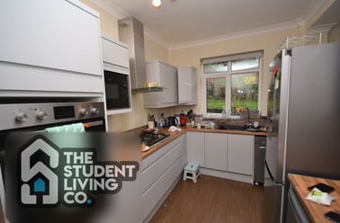 Rolleston Drive, Lenton, Nottingham - Image 2