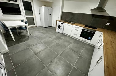 Queens Road East, Nottingham - Image 2