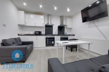 Rolleston Drive, Nottingham - Image 2