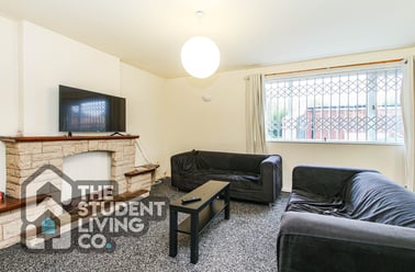 Wollaton Road, Lenton, Nottingham - Image 2
