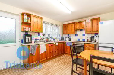 Wollaton Road, Nottingham - Image 3