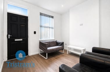 Russell Road, Forest Fields, Nottingham - Image 2