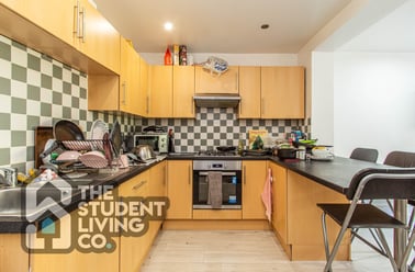 Rolleston Drive, Lenton, Nottingham - Image 2