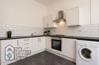 Brunel Terrace, Radford, Nottingham - Image 2