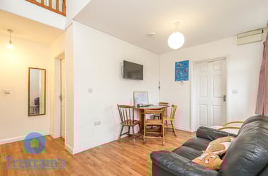 Hawton Crescent, Nottingham - Image 2