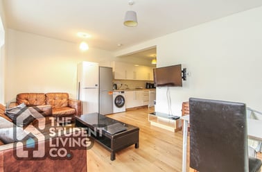 Beeston Road, Dunkirk, Nottingham - Image 3