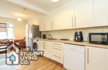 Beeston Road, Dunkirk, Nottingham - Image 2