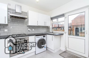 Clifton Boulevard, Dunkirk, Nottingham - Image 3