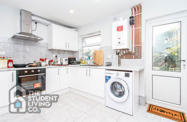 Highfield Road, Dunkirk, Nottingham - Image 3