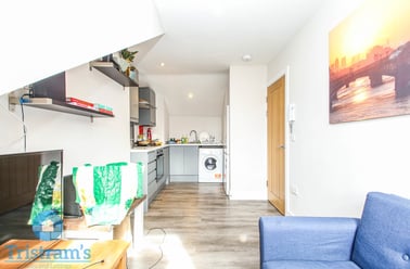 Derby Road, Nottingham - Image 3