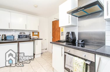 Herald Close, Beeston, Nottingham - Image 2
