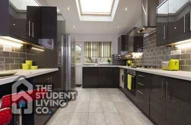 Beeston Road, Dunkirk, Nottingham - Image 2