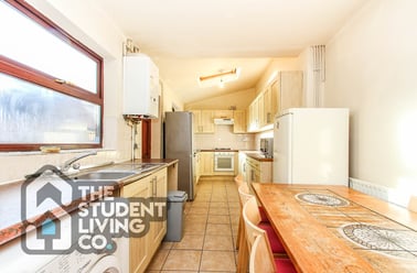 Teversal Avenue, Lenton, Nottingham - Image 2