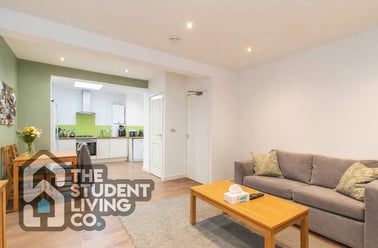 Pelham Crescent, Beeston, Nottingham - Image 2