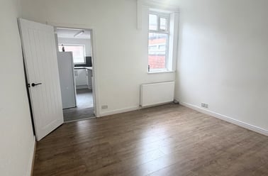 Azalea Avenue, Gorton, Manchester - Image 3